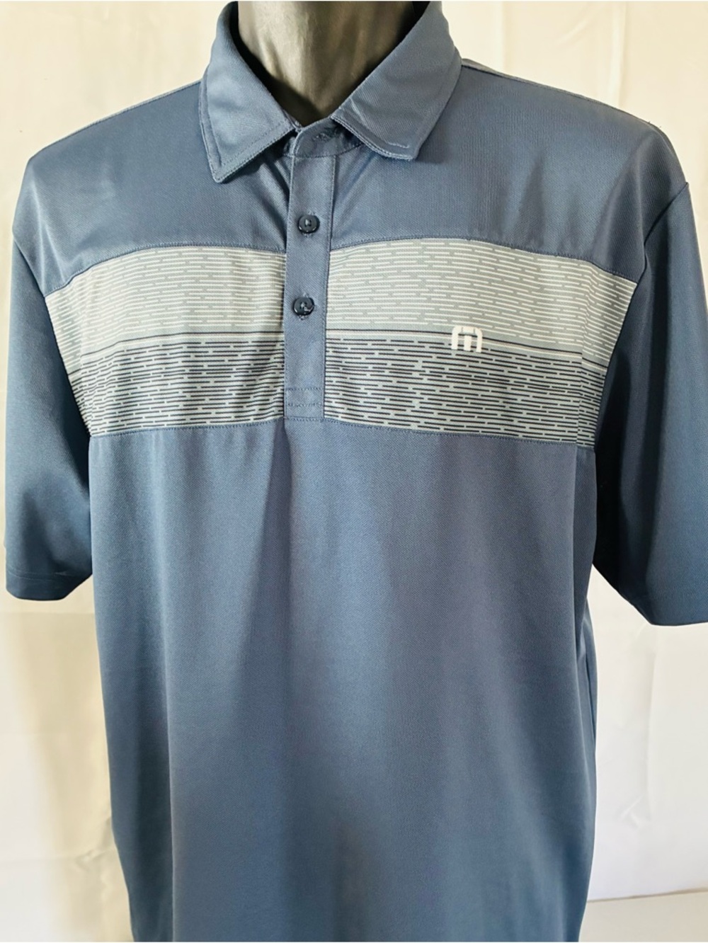 TRAVIS MATHEW mens XL golf polo